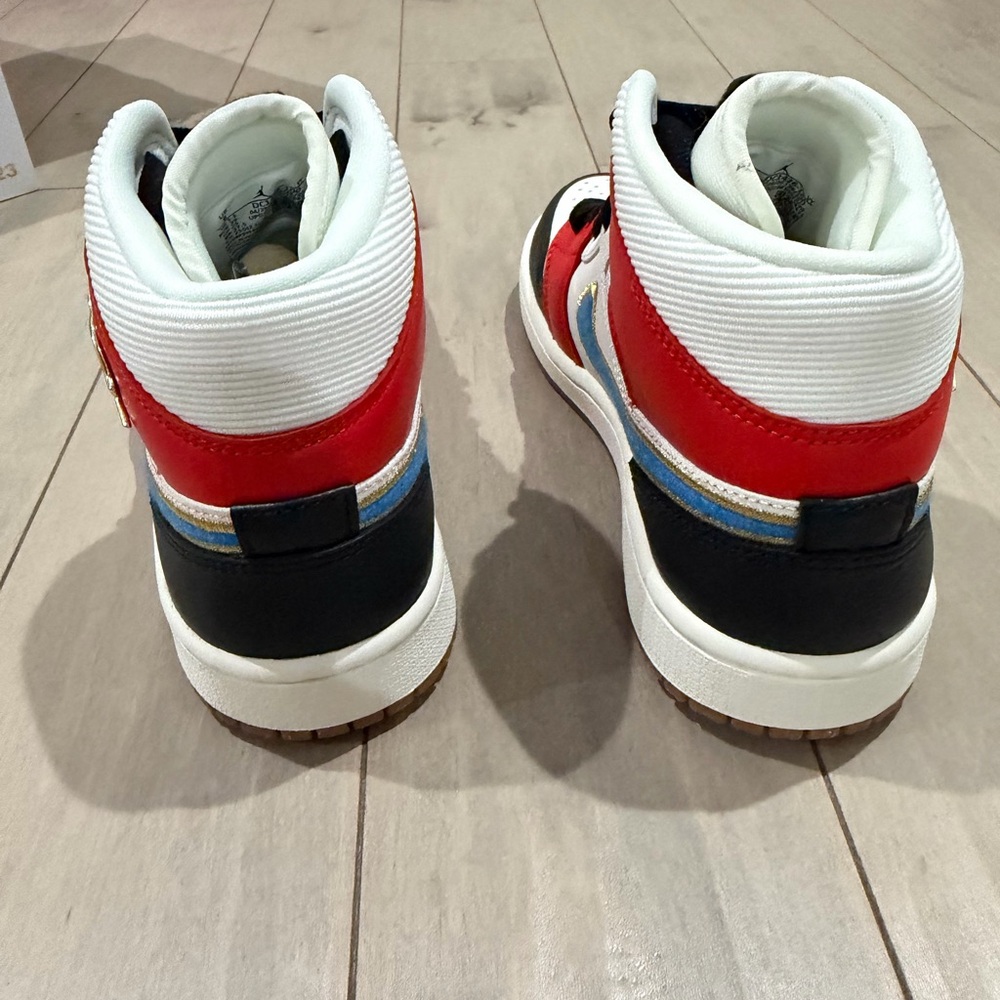 NWT: Nike Air Jordan 1 Mid Let(Her)Man sneakers in Sail, Chili Red & Black, sz 8 - Picture 5 of 14